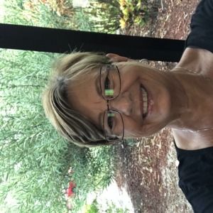 Meet your Posher, Sandy